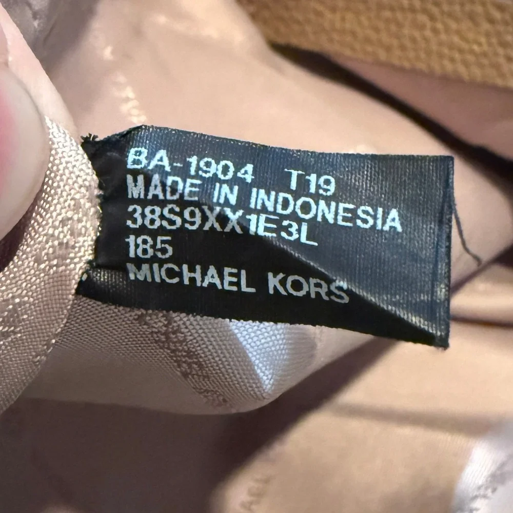 Michael Kors Leighton Satchel Shoulder Bag Gold Chain Camel Pebbled Leather Chic